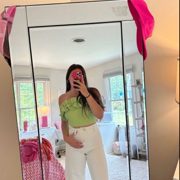 Do & Be Ruffle Crop Top - Picture 2 of 4